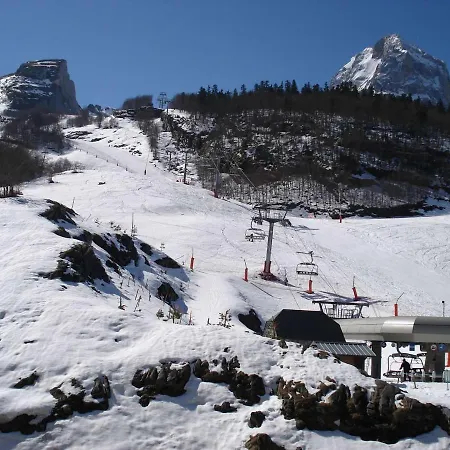 Lumineux Pour 6 Personnes Pres Des Pistes Et Des Commerces - Fr-1-400-63 *